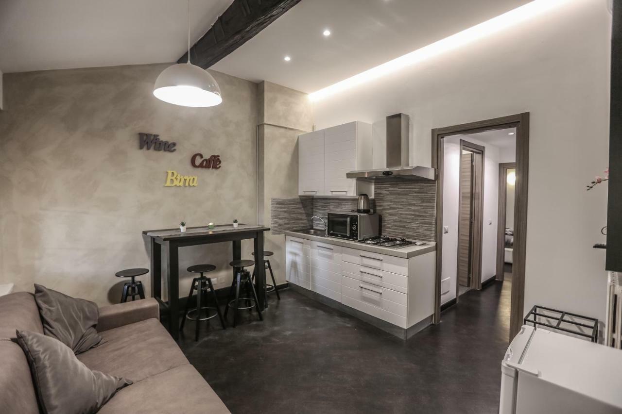 Stylish Apartment Near Duomo Мілан Екстер'єр фото
