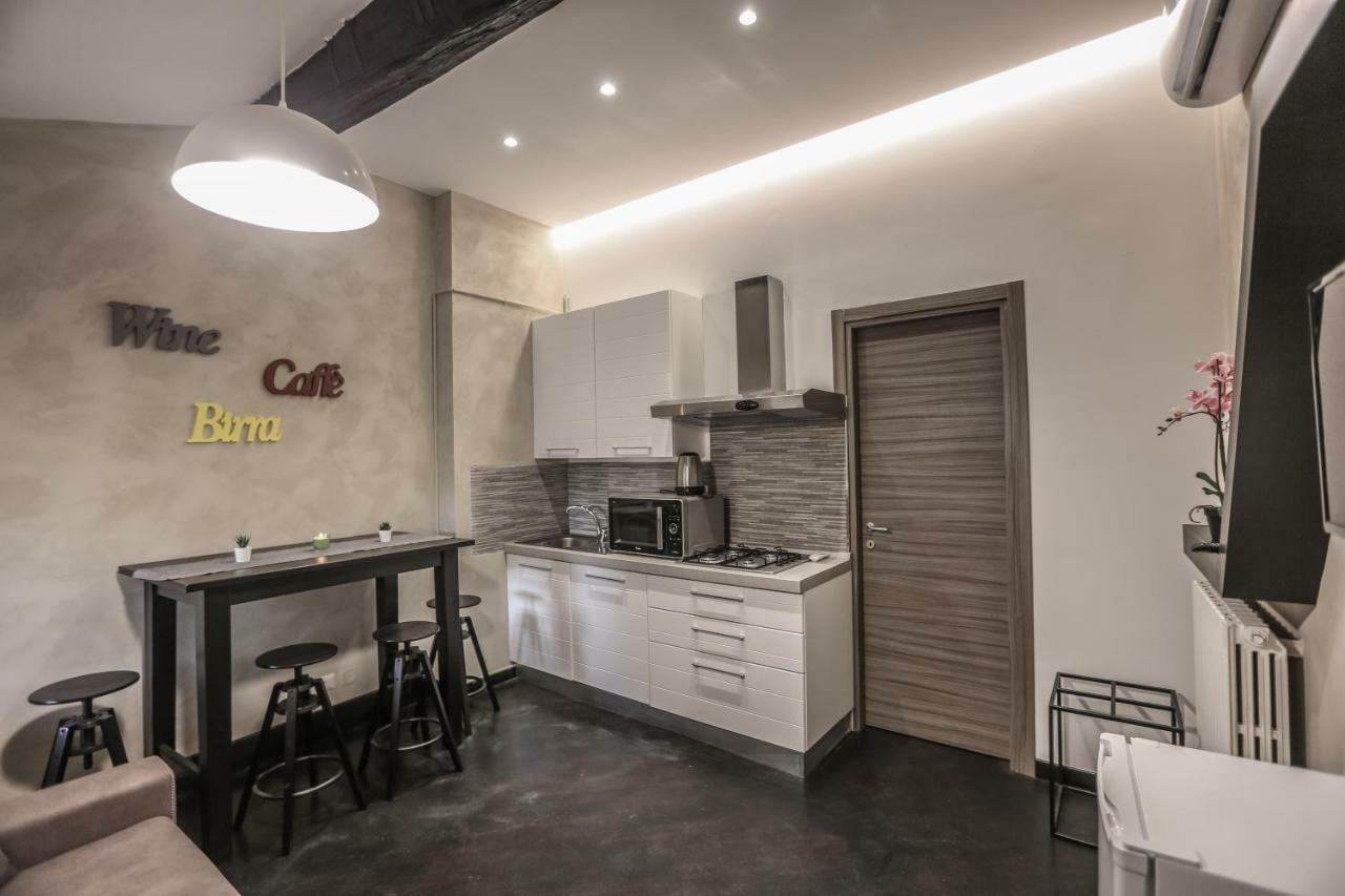 Stylish Apartment Near Duomo Мілан Екстер'єр фото