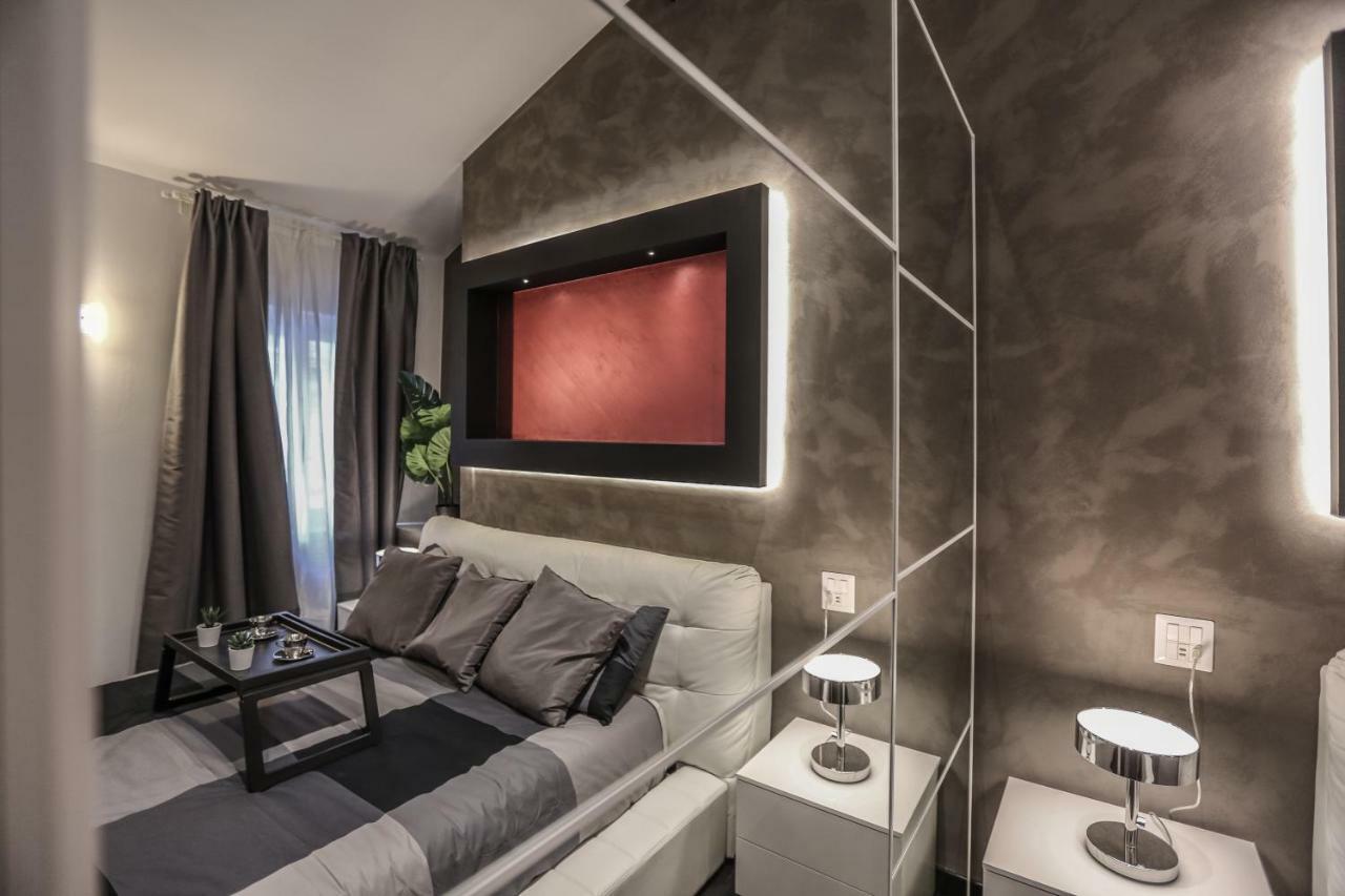 Stylish Apartment Near Duomo Мілан Екстер'єр фото
